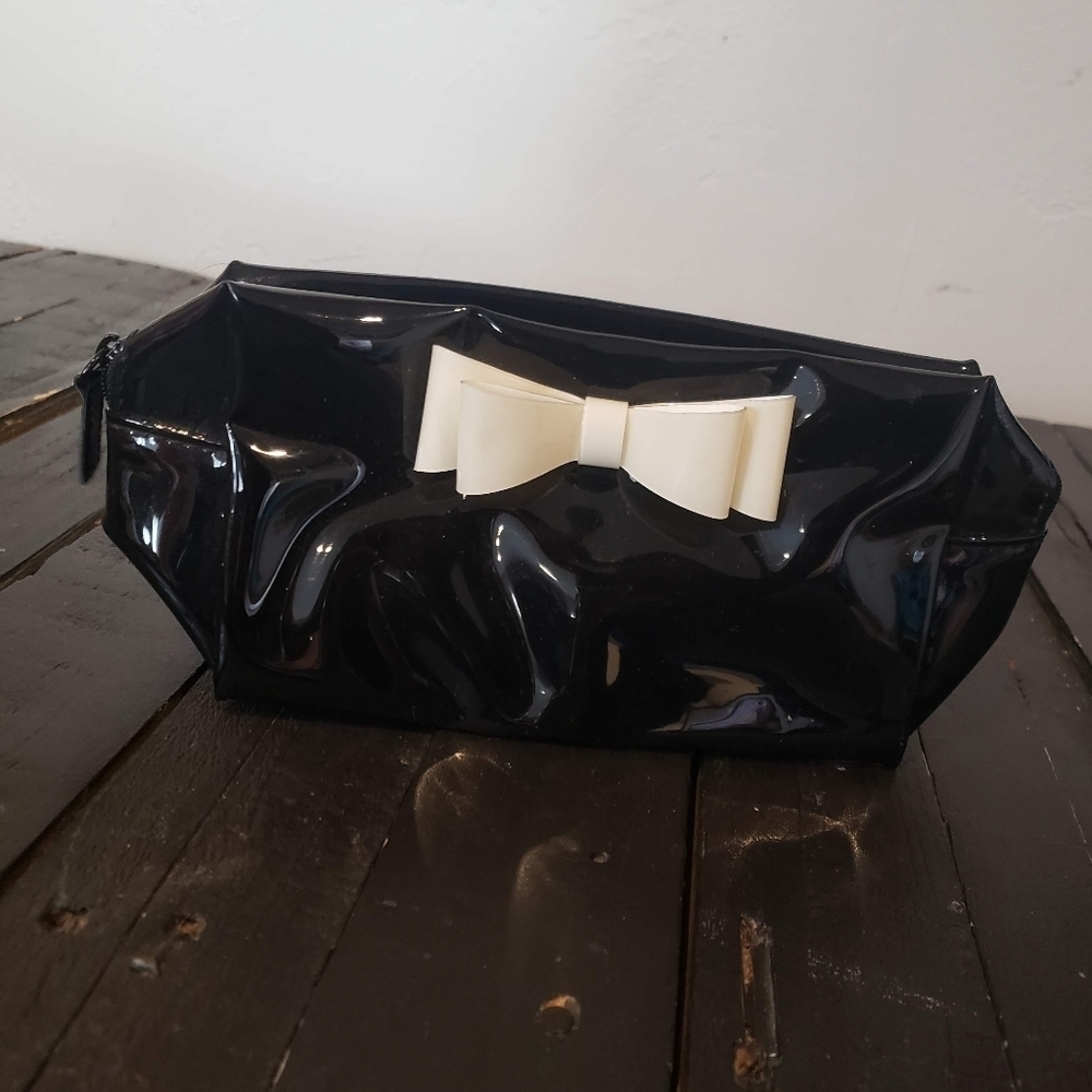 Forever 21 PVC Glossy Black Makeup Bag White Bow Toiletry Travel Cosmetic